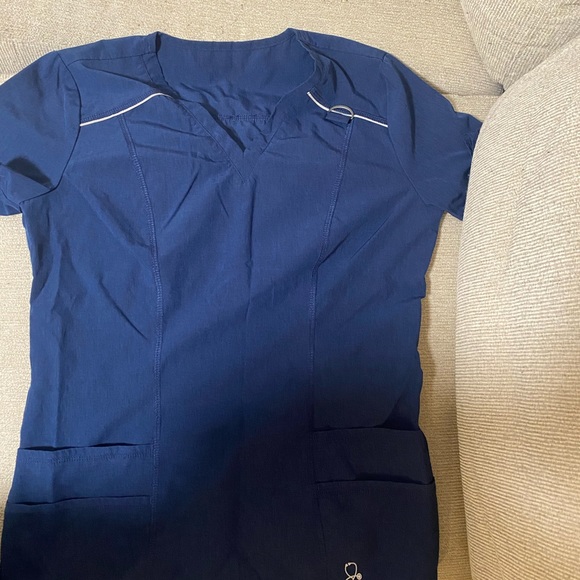 Navy scrub set XS - Picture 2 of 4